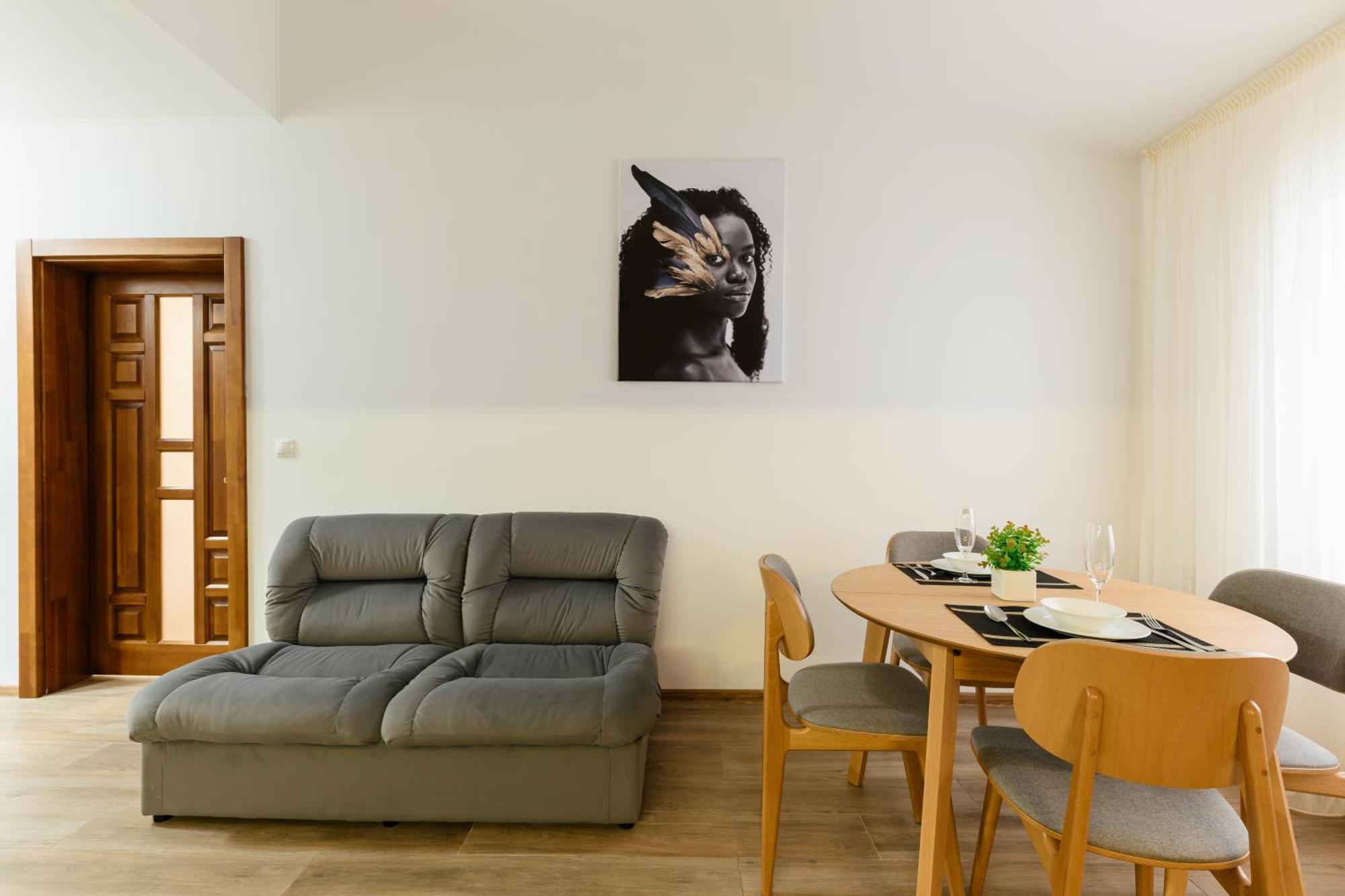 Luxury Apartments Uzhorod Εξωτερικό φωτογραφία